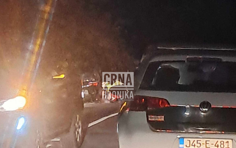U teškoj nesreći kod Sarajeva jedno lice poginulo, više je povrijeđenih