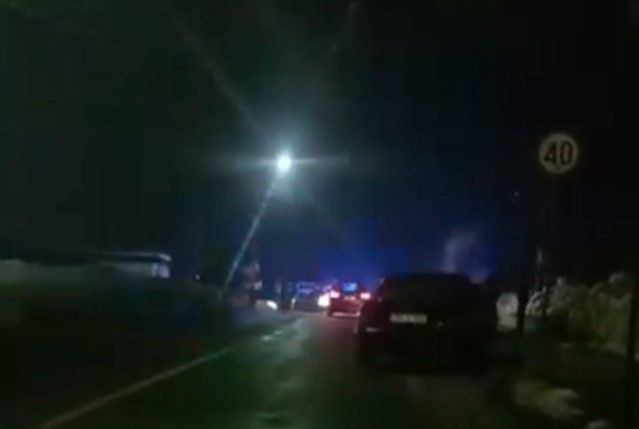 Stravična nesreća u Hadžićima: Pijan vozač udario automobilom pješaka, podlegao povredama u bolnici